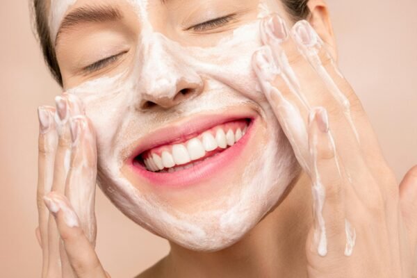 Unlocking the Secrets to an Effective Nightly Facial Cleansing Routine